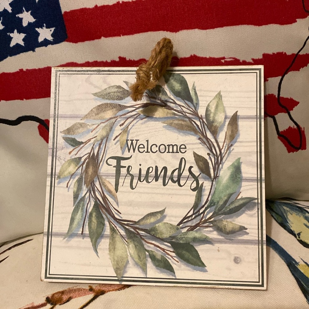 💫 Welcome Friends Decor Sign